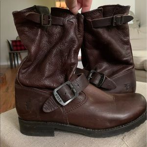 Frye Veronica short boot